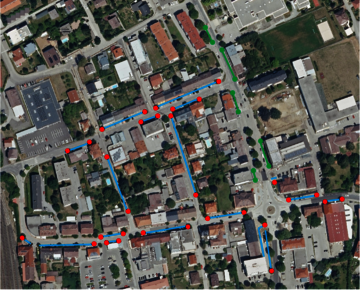 Die Kurzparkzonenregelung gilt vorerst in den blau eingezeichneten Straßenzügen. In den grün gekennzeichneten Bereichen, vom Kreisverkehr stadtauswärts bis zum Bundesschulzentrum, beginnt die Überwachung, sobald die Verkehrszeichen errichtet sind. 