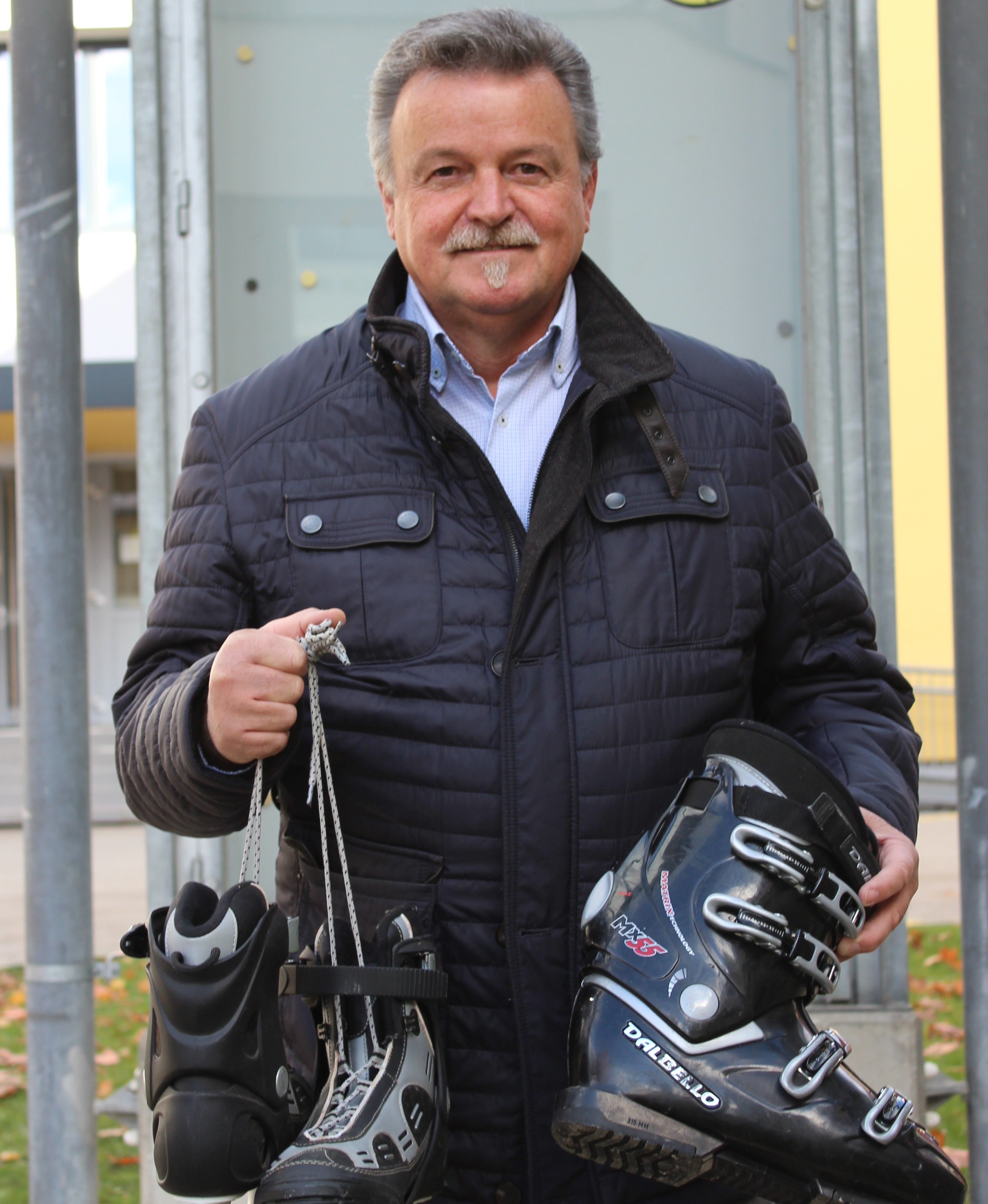 Stadtrat Klaus Trampitsch organisiert die erste Wintersportbörse in Althofen (Foto: Stadtgemeinde Althofen)